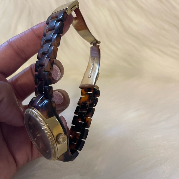 Michael Kors - Picture 5 of 5